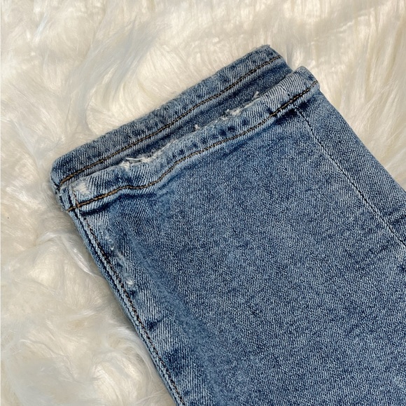 Citizens of Humanity Rocket Crop High Rise Skinny Distressed Denim Size 29 CB 56 - Picture 7 of 12